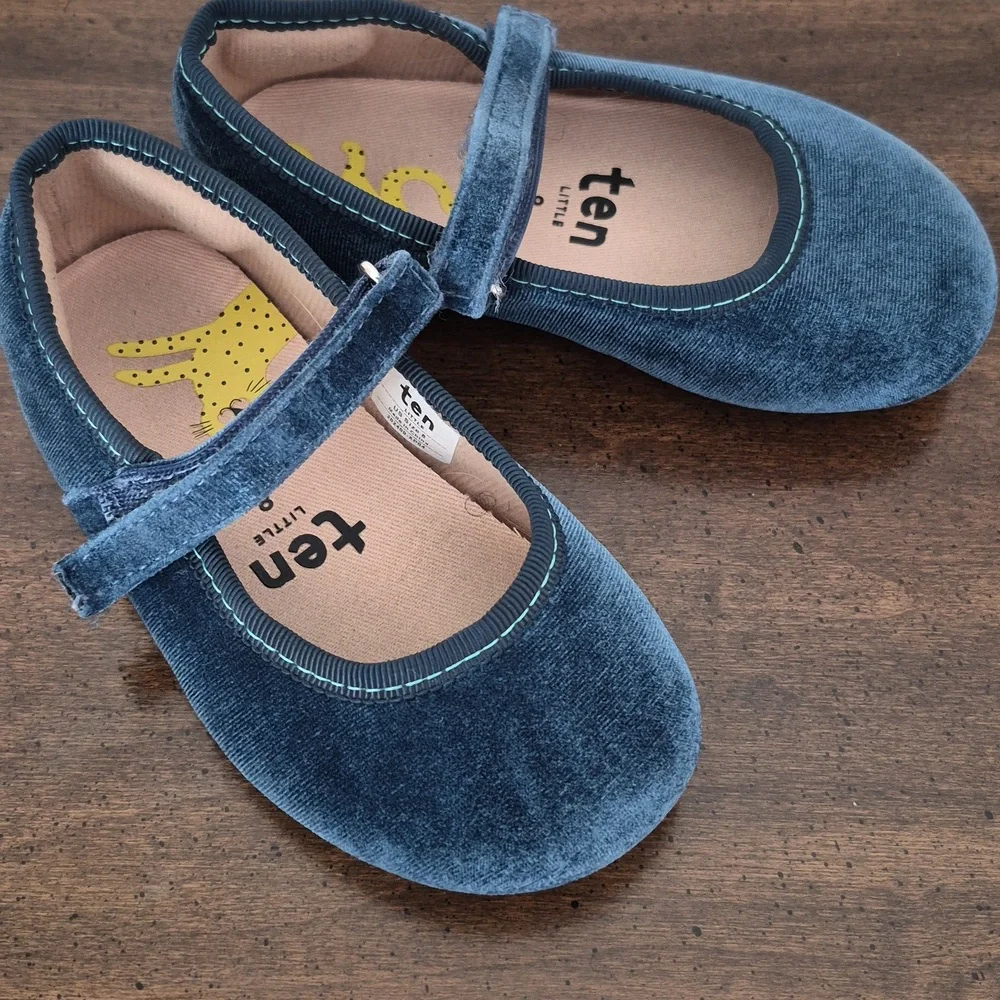 ten Little Velvet Sapphire Blue Ballet Flats - Picture 2 of 4